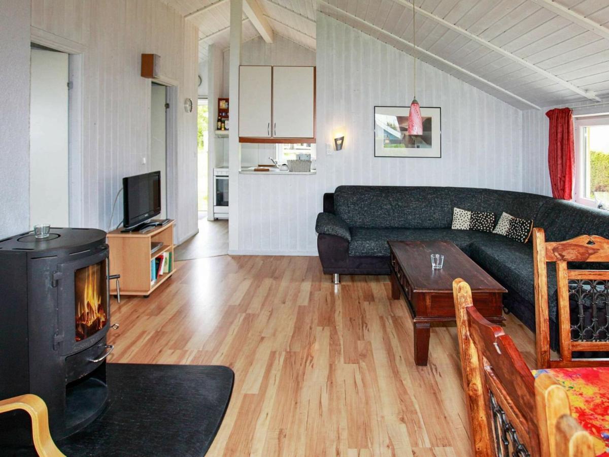 6 Person Holiday Home In Gelting Quarto foto