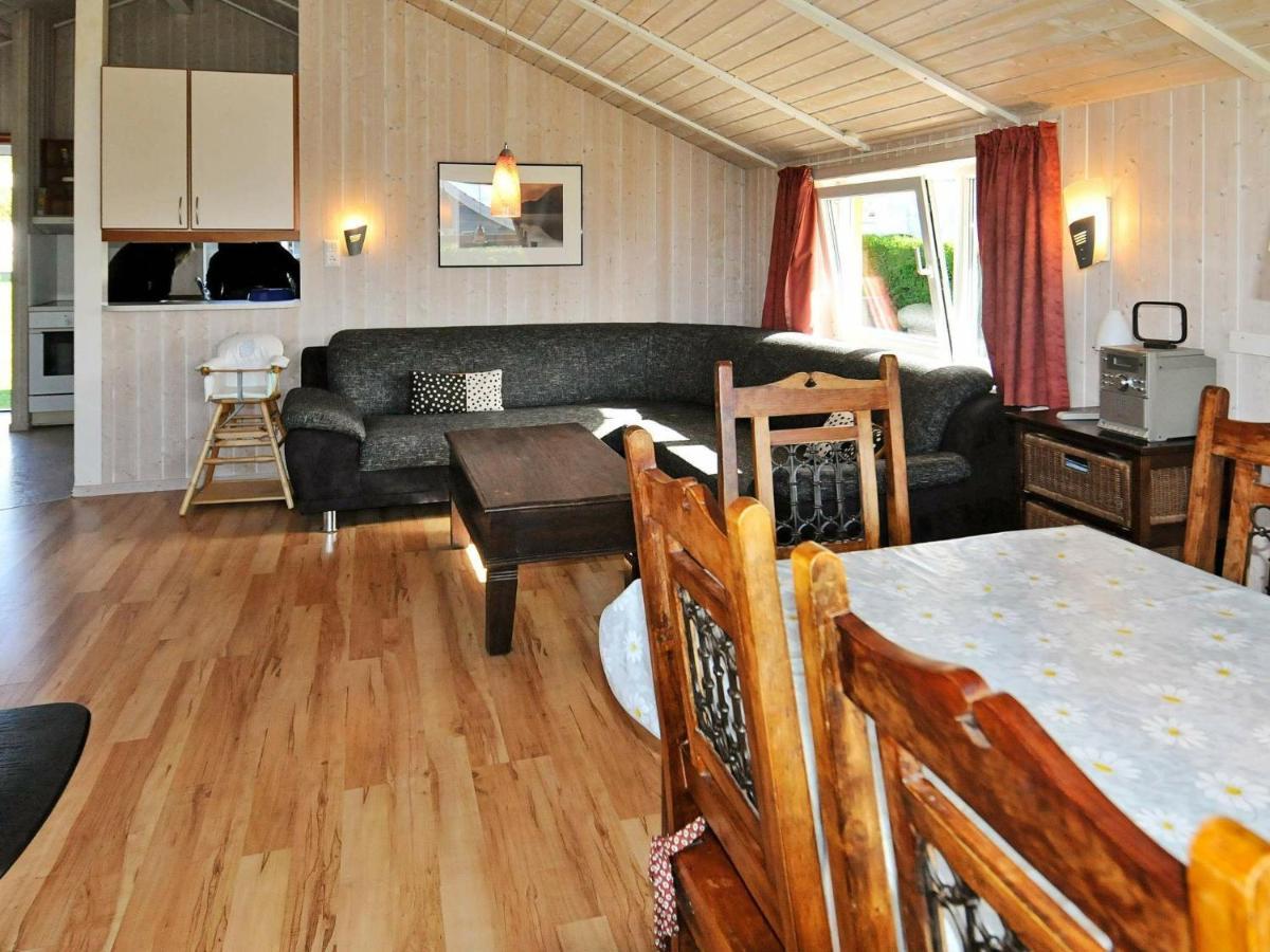 6 Person Holiday Home In Gelting Quarto foto
